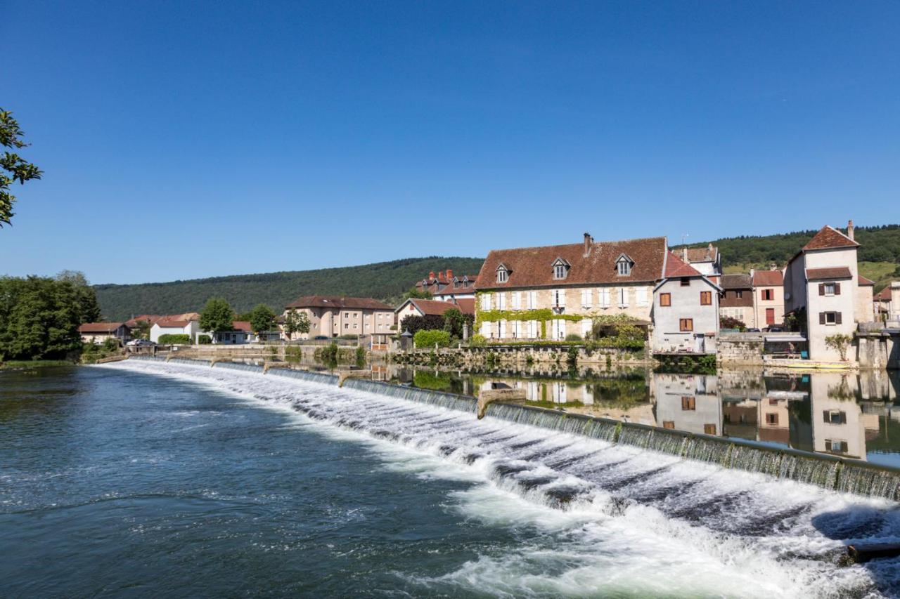 Appart-Hotel N 4 Calme Avec Terrasse, Wi-Fi Haut Debit, Petit-Dejeuner, Room-Service Et Parking Prive Chouzelot Exteriör bild